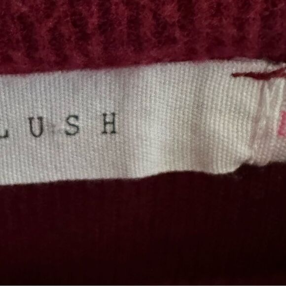 Lush Women's Burgundy Mockneck Wide Sleeve Cropped Sweater Size Large - Picture 7 of 7